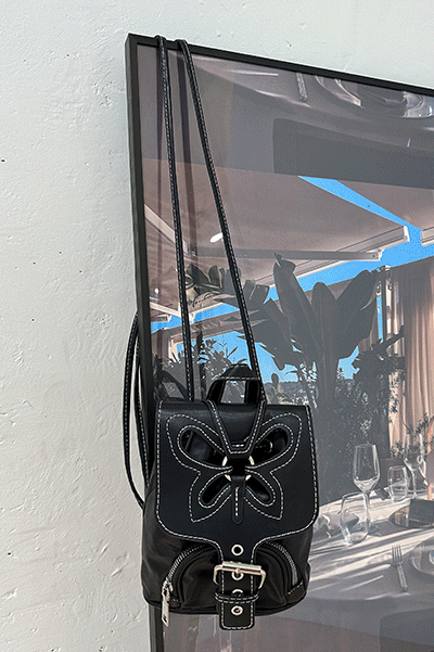 플라이홀미니백팩 나비 여성 가방 스티치 포인트 블랙